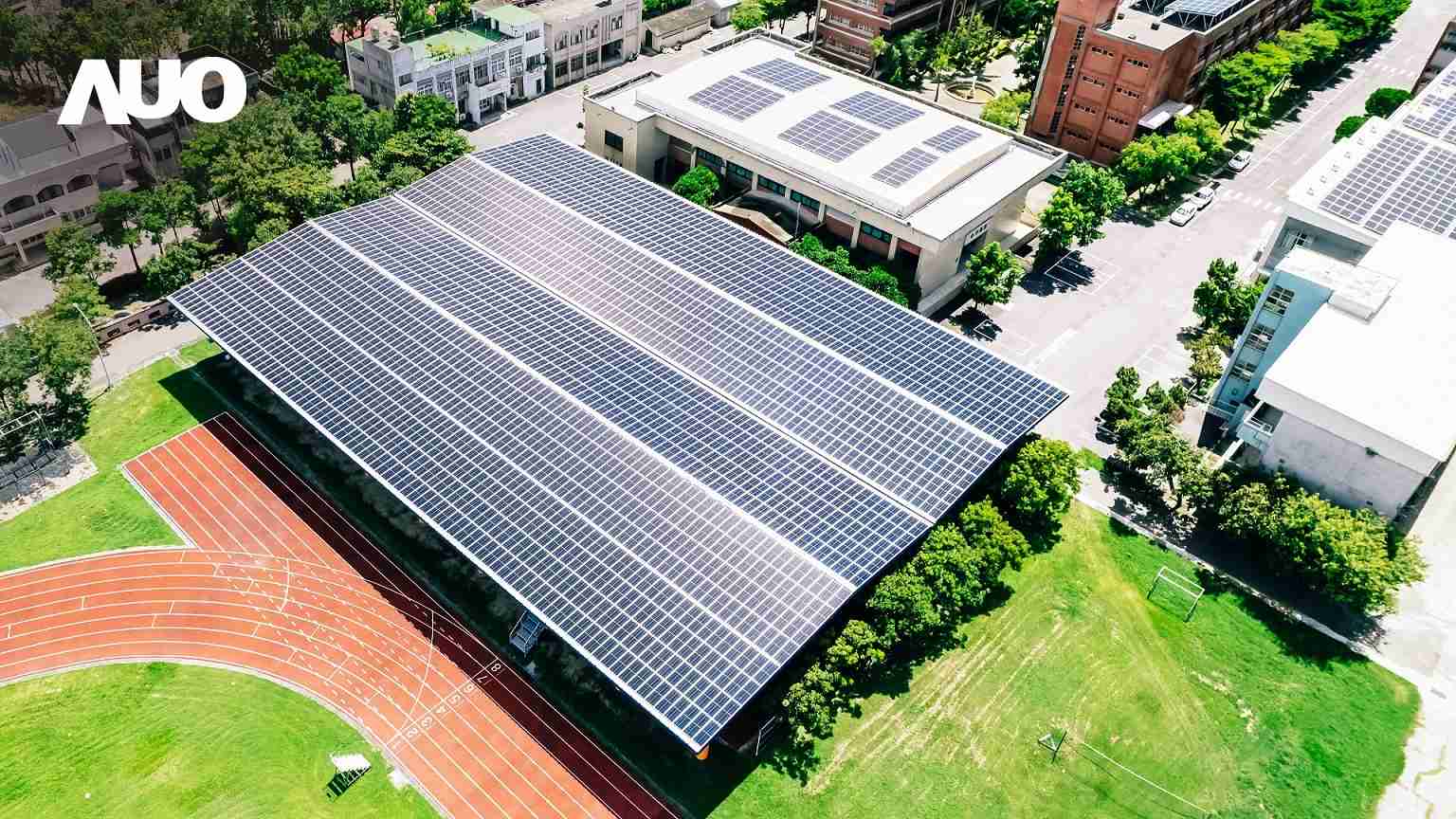 OBPaySunSteel光电整合型浪板具备快速安装、、、轻量化优势，，，，可提升15%发电效能，，，通过国际IEC与台湾VPC认证安全、、防漏、、耐候标准